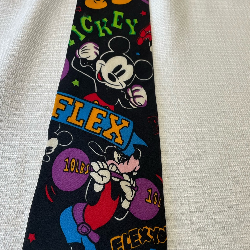 Disney fitness tie - vintage